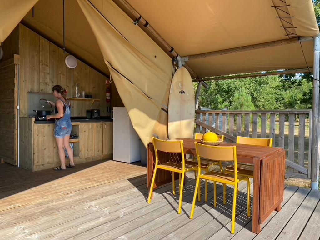 Camping La Kahute - Tente Lodge Au Coeur De La Foret Carcans Dış mekan fotoğraf